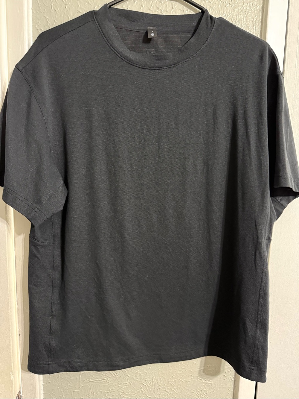 lululemon athletica Men's Black Short-Sleeve Crew Tee